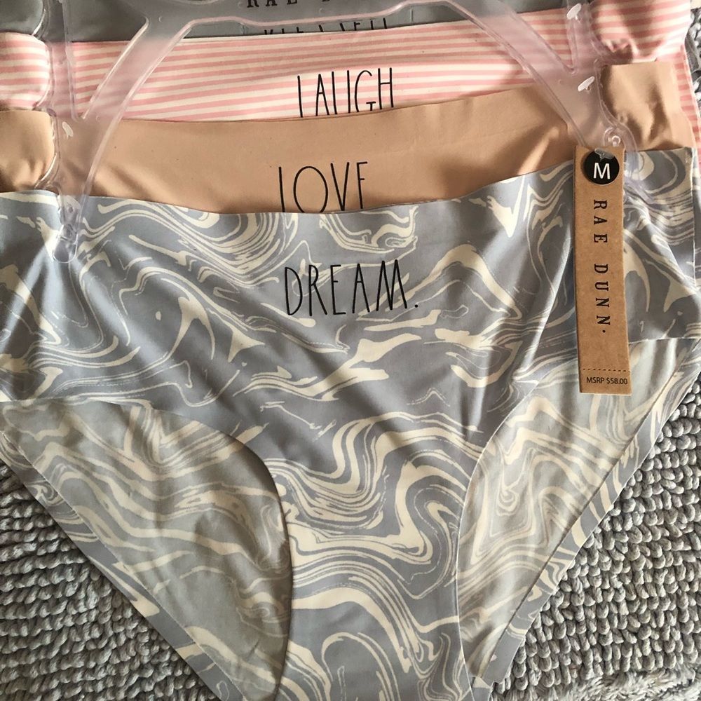 Rae Dunn new 5 pairs med